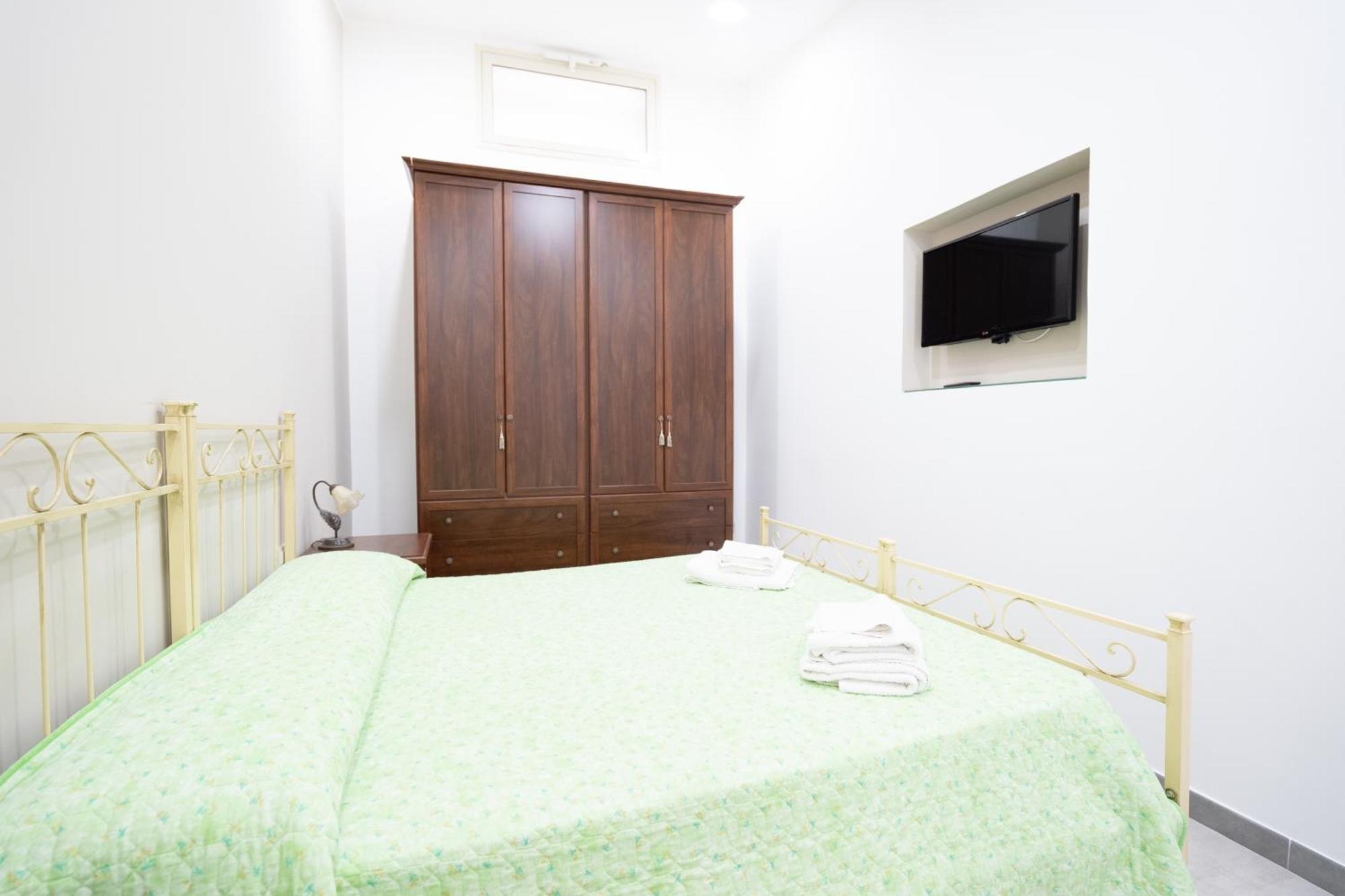 Apartament Casa Vacanza Serafino Katania Zewnętrze zdjęcie